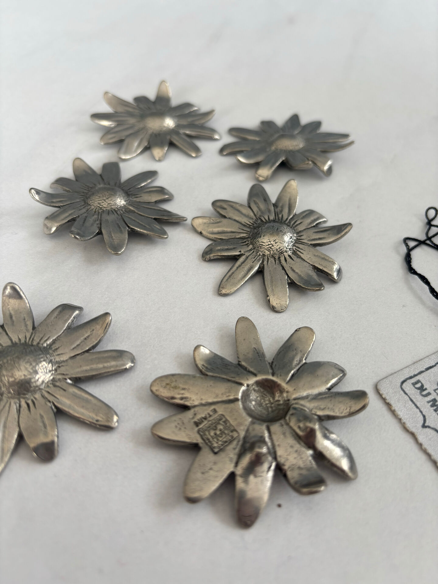 Set of 6 vintage silver-plated knife rests • Daisy flowers