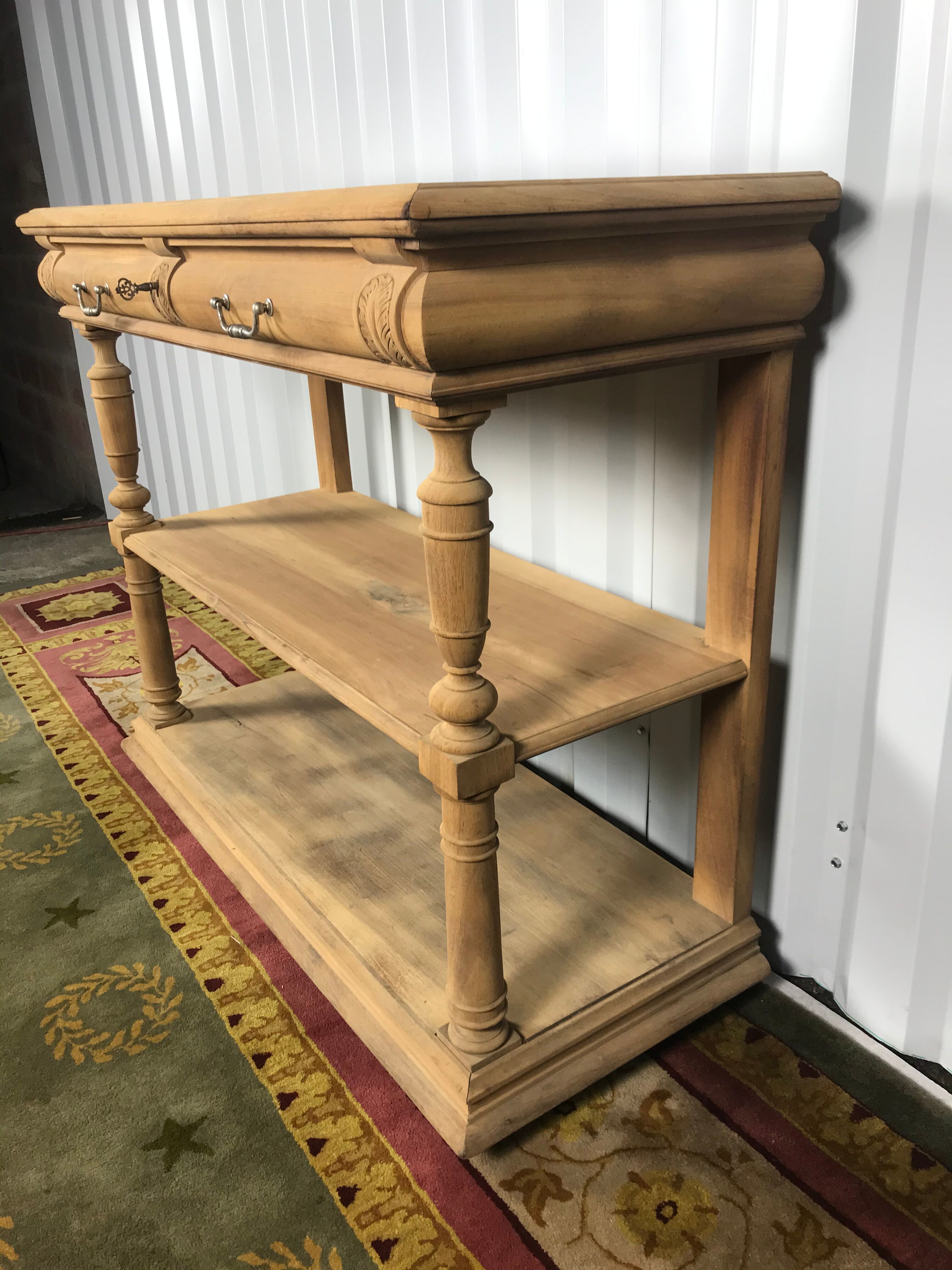 Console Henri II noyer aéro gommé et marbre