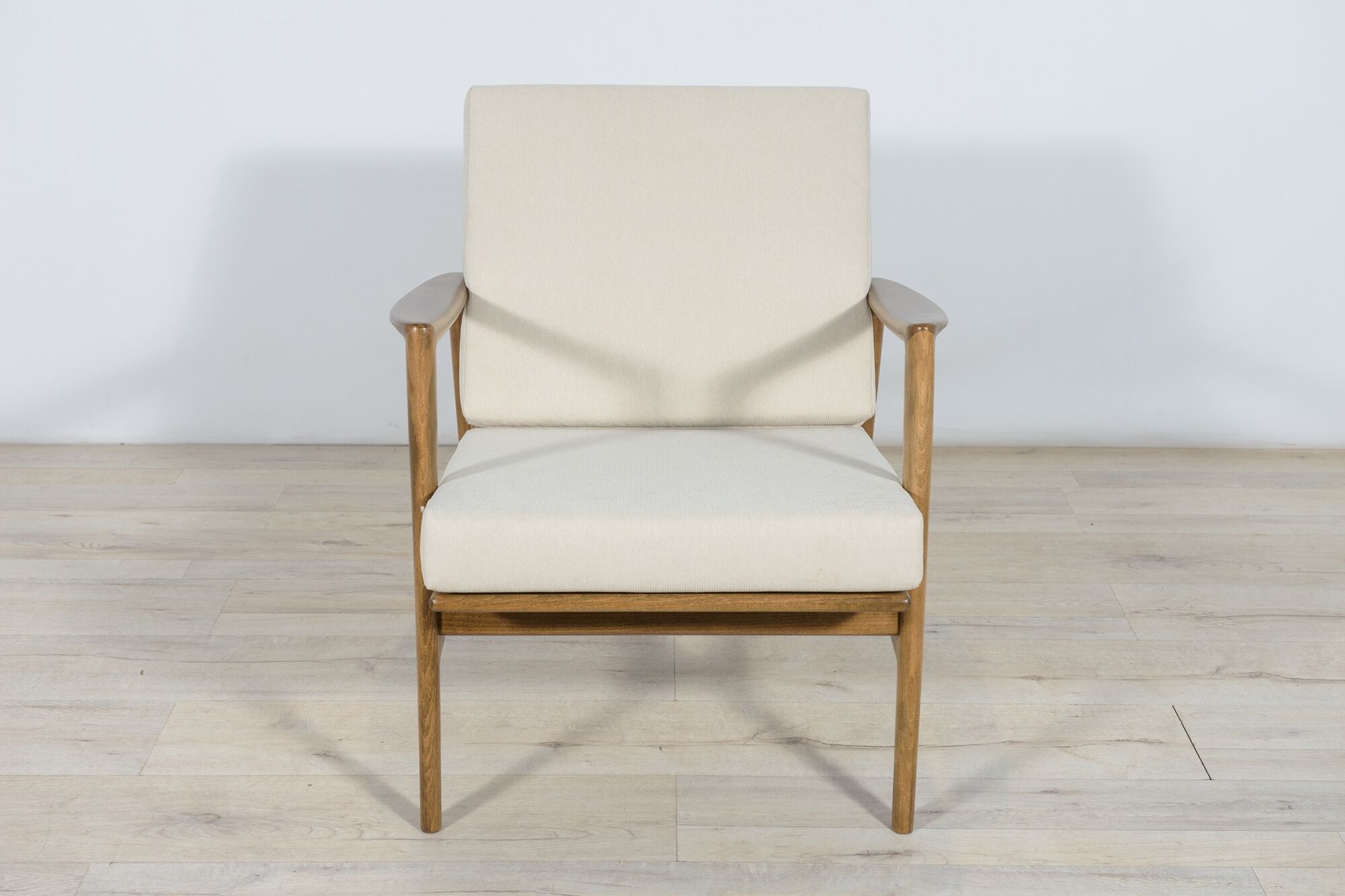 Model 300-139 Armchair from Swarzędzka Factory, 1960s