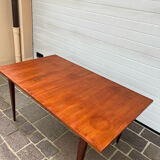 Scandinavian style extendable table