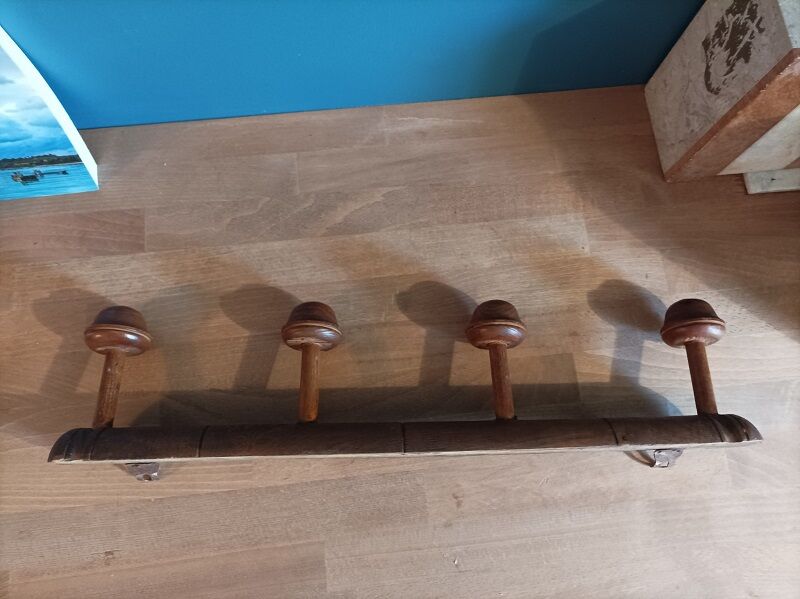Porte manteaux bois 4 patères patiné déco
