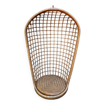 Chaise à suspendre