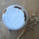 Enamelled sheet metal broc