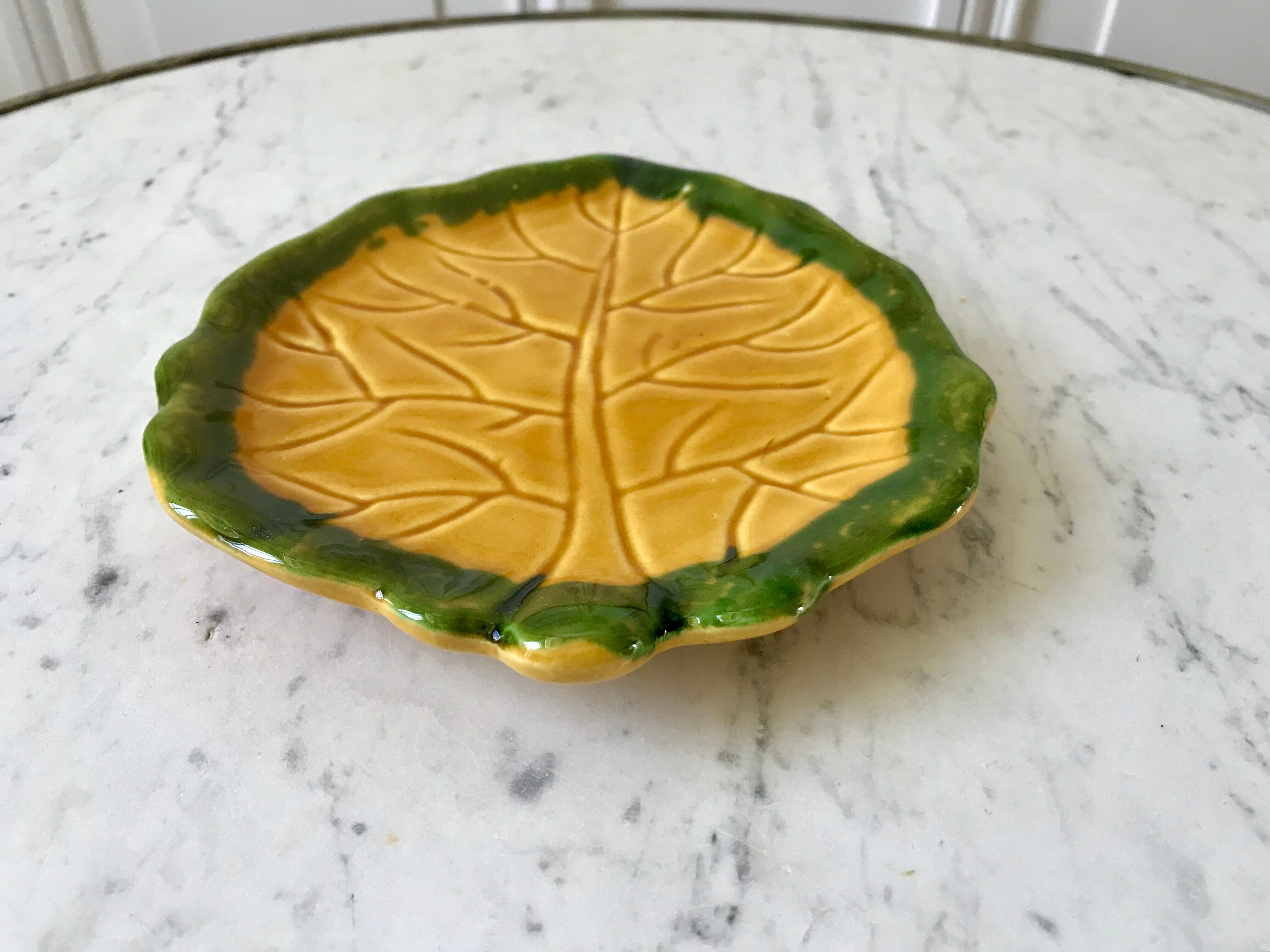 Leaf tray in yellow and green slip 60s-70s