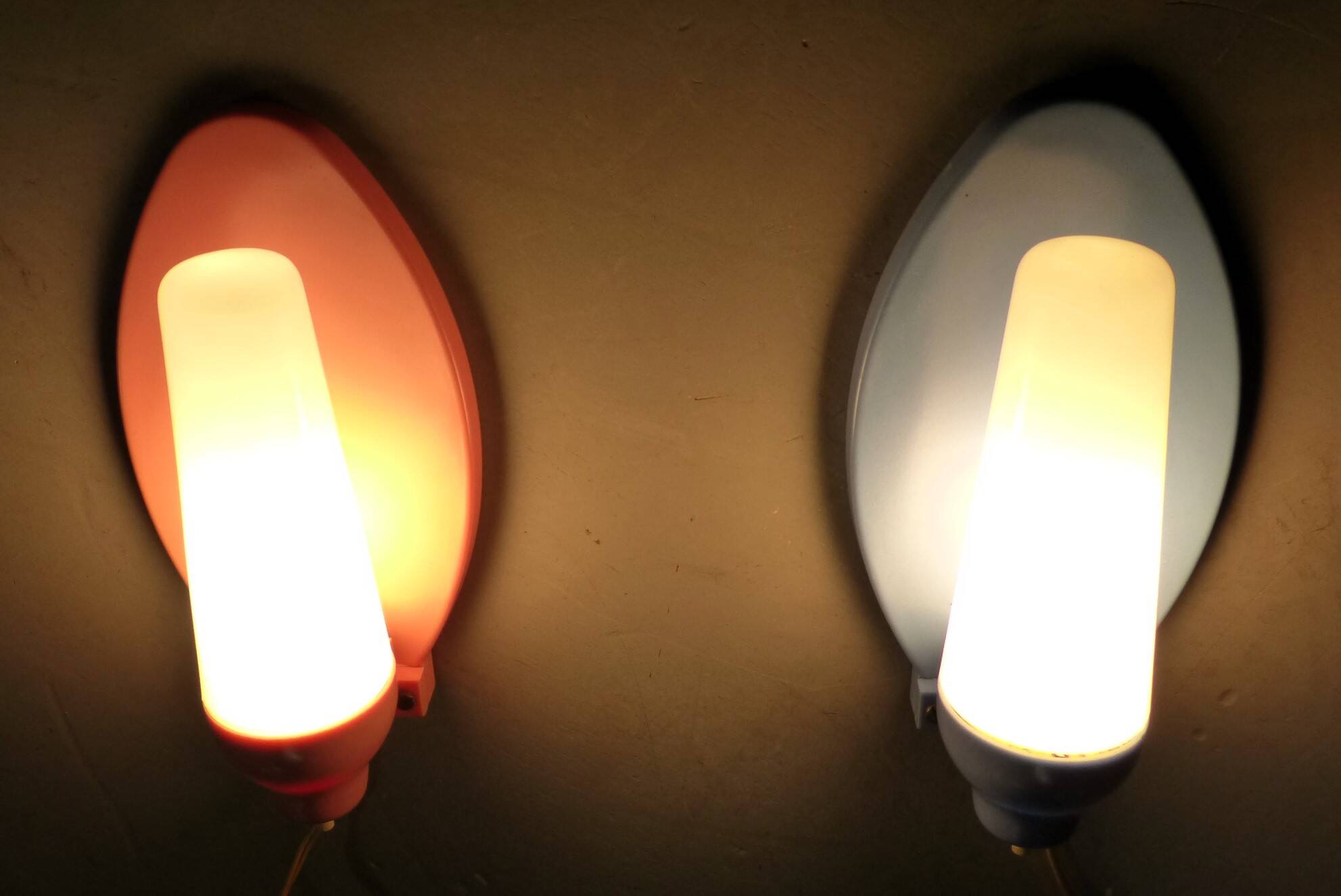 Set of 2 Wall lamps pink & blue 1950’s