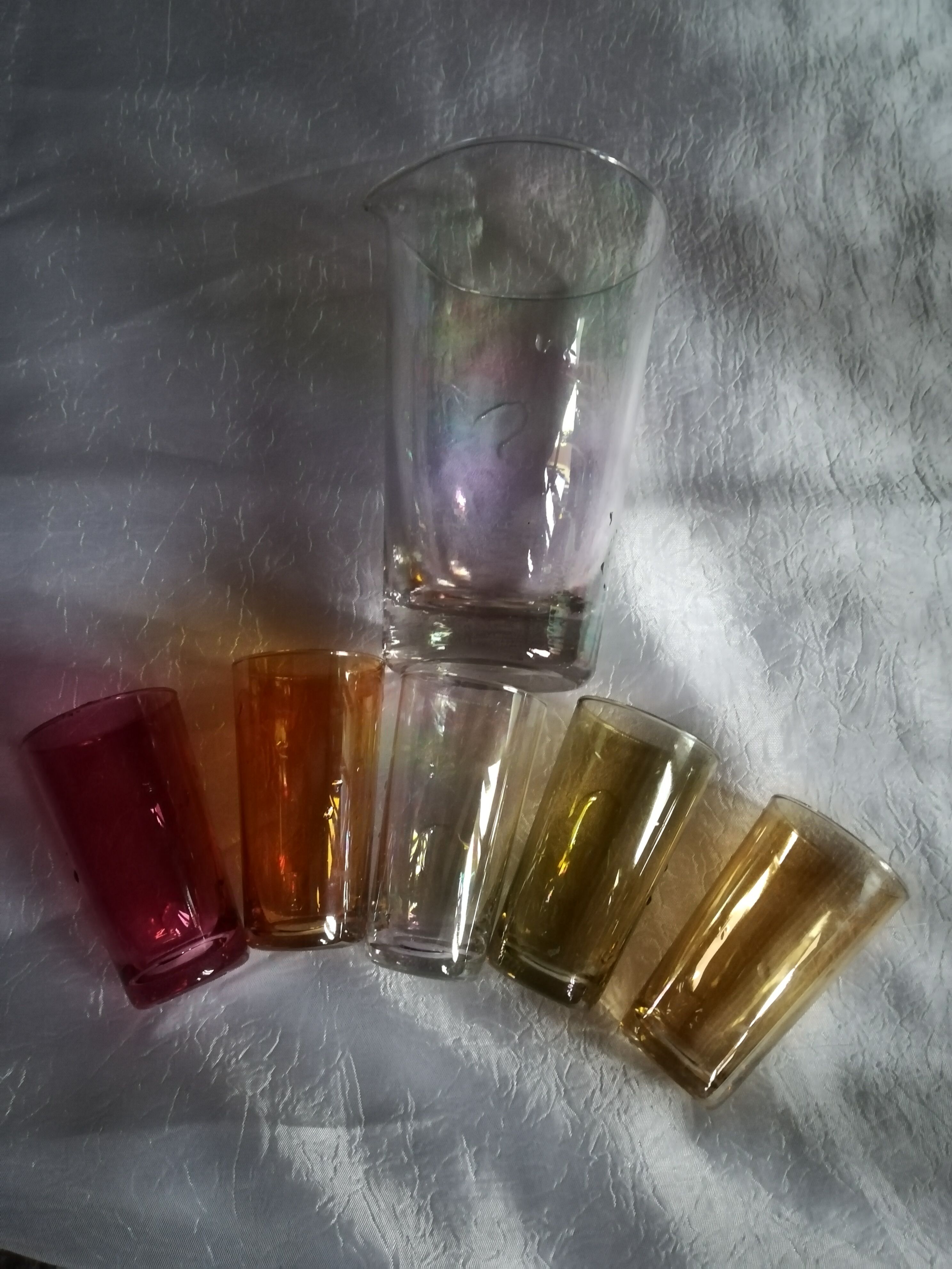 Carafe with 5 glasses