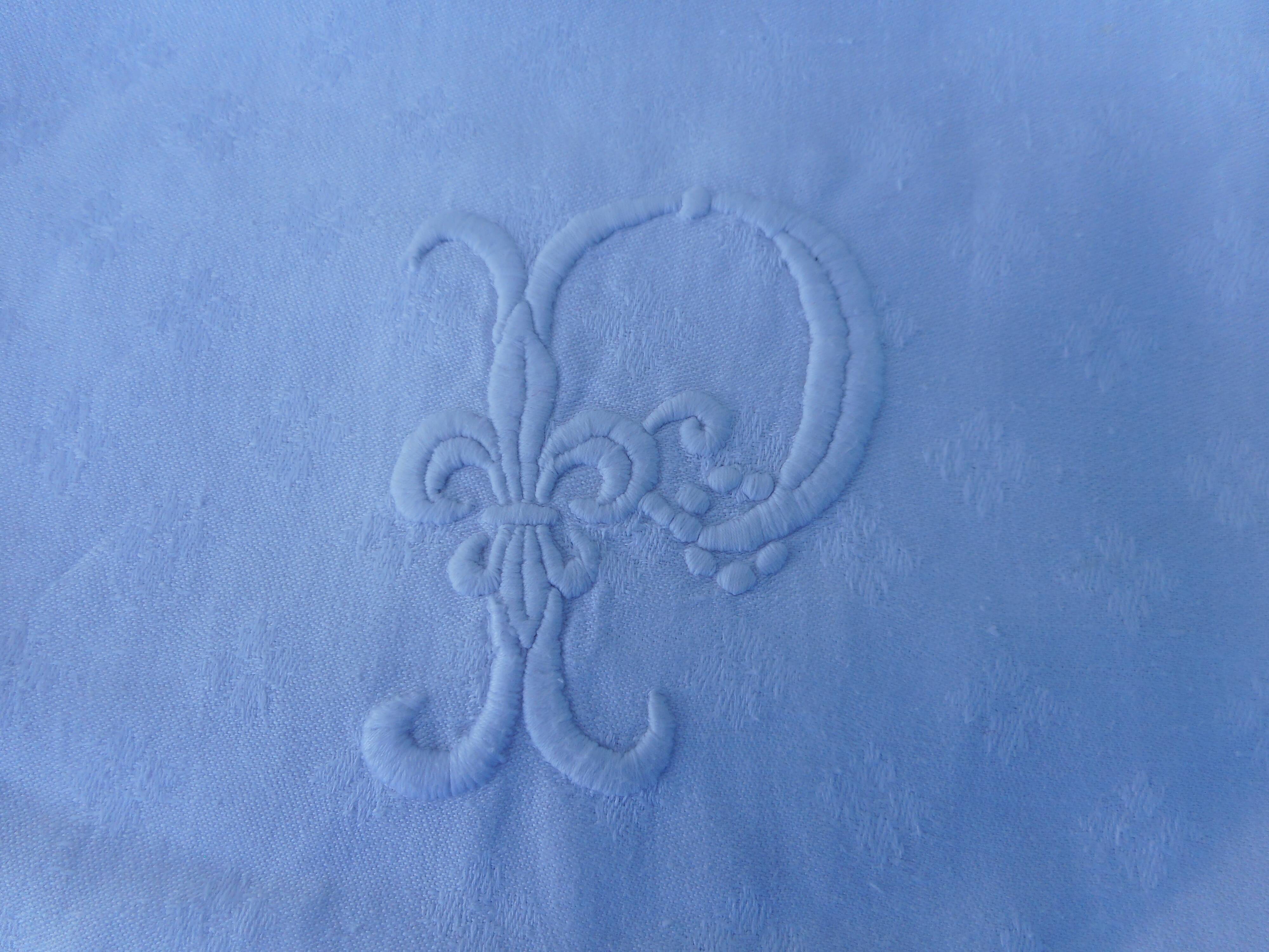 Set of 7 old damask towels
