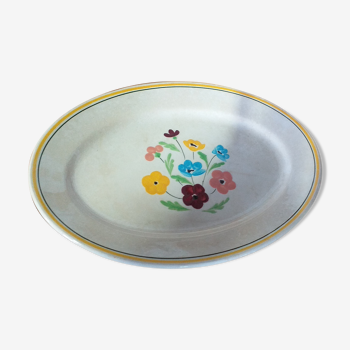 Serving or presentation dish in porcelain