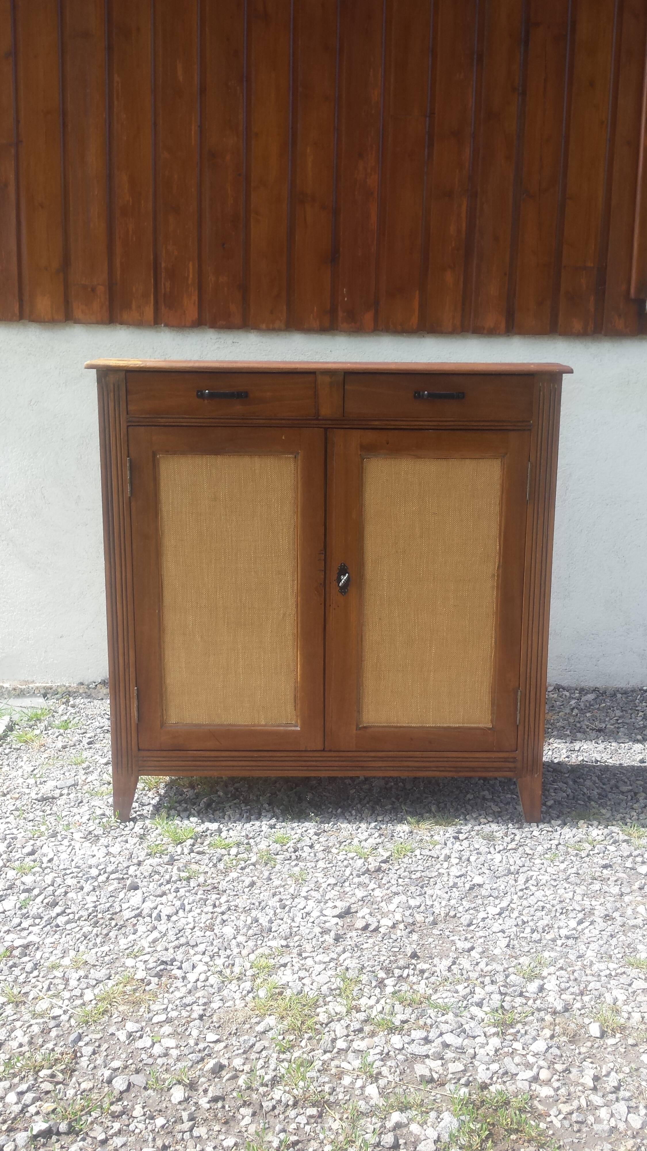 Buffet parisien, toile de jute