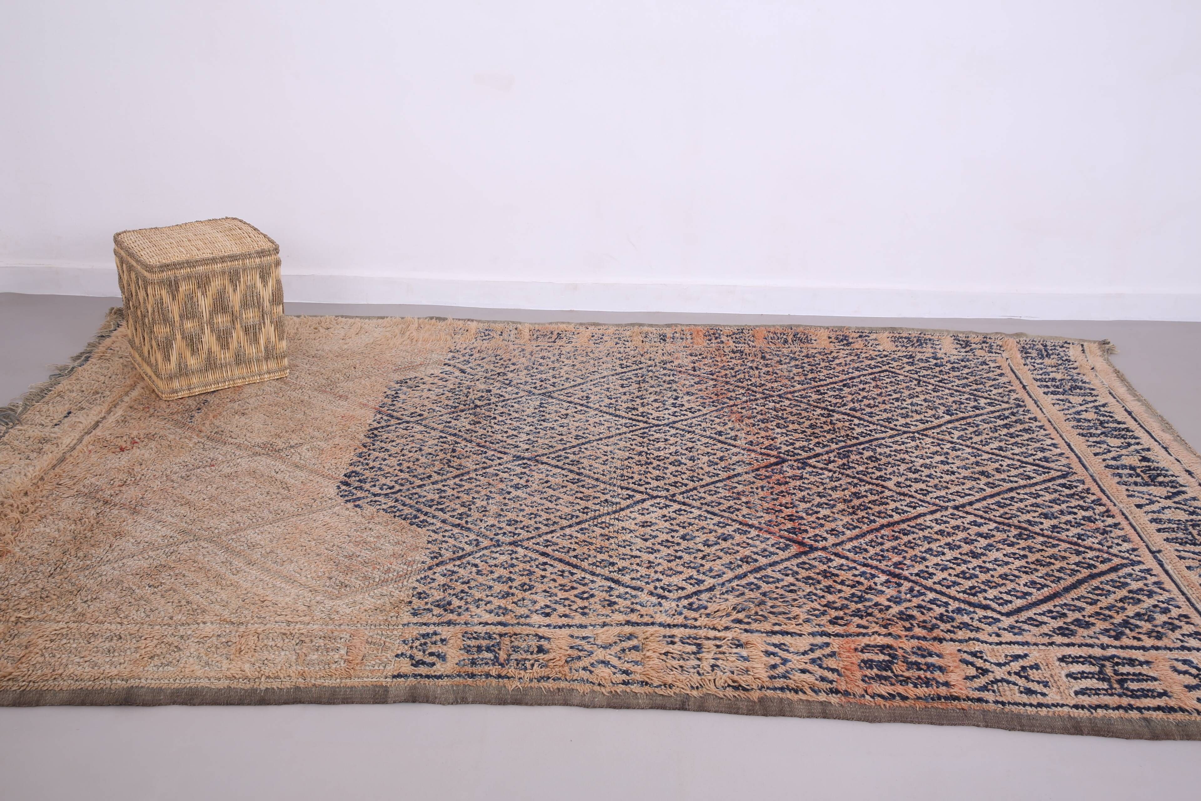 Vintage Beni Mguild Rug 197 x 316 cm - Vintage Moroccan Rug, Old Berber Rug