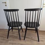 Set of 2 black wooden chairs