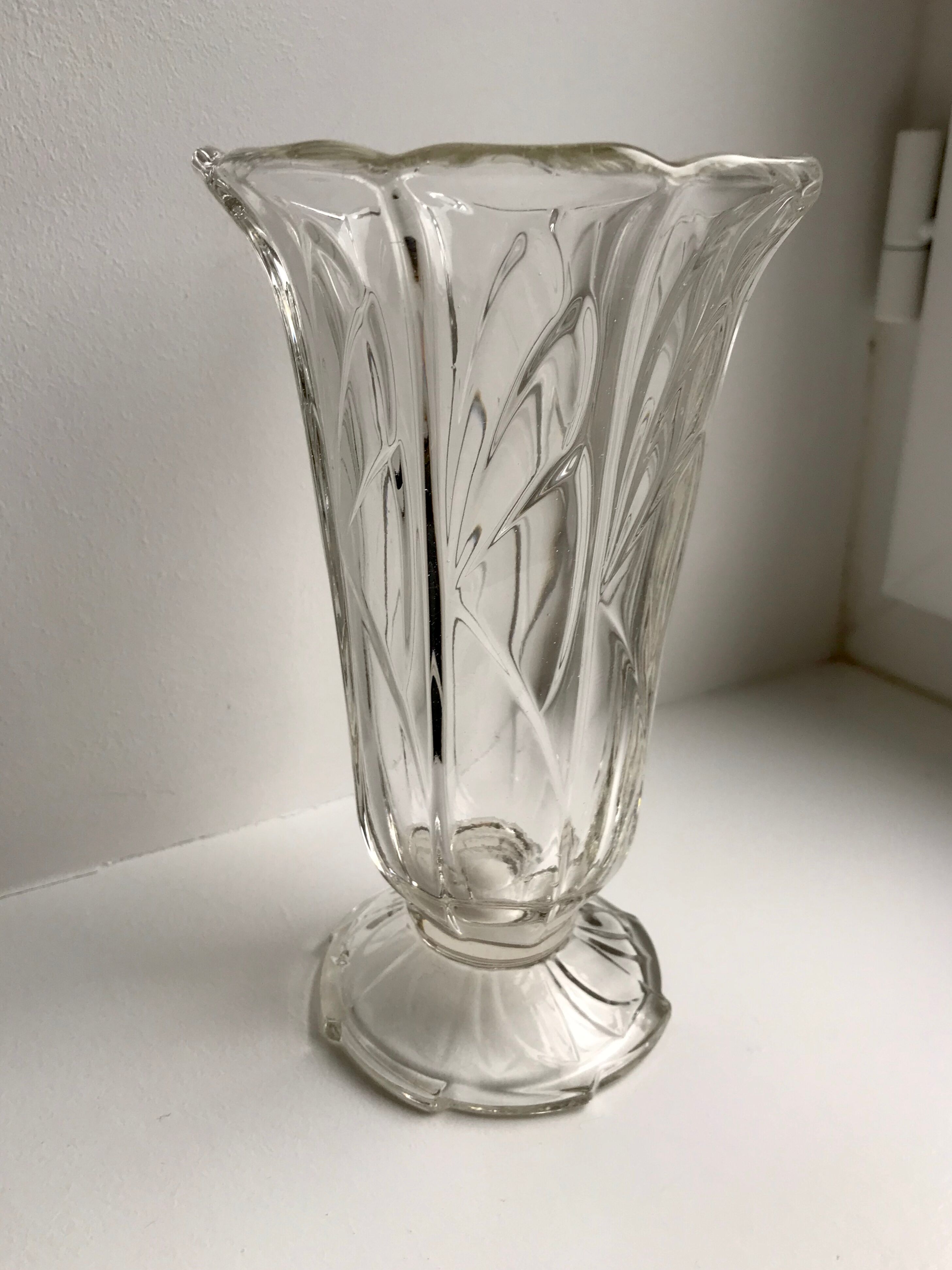 60s glass vase