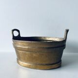 Bronze pot