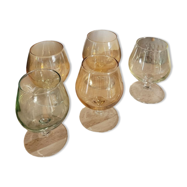 Verres à digestif colorés
