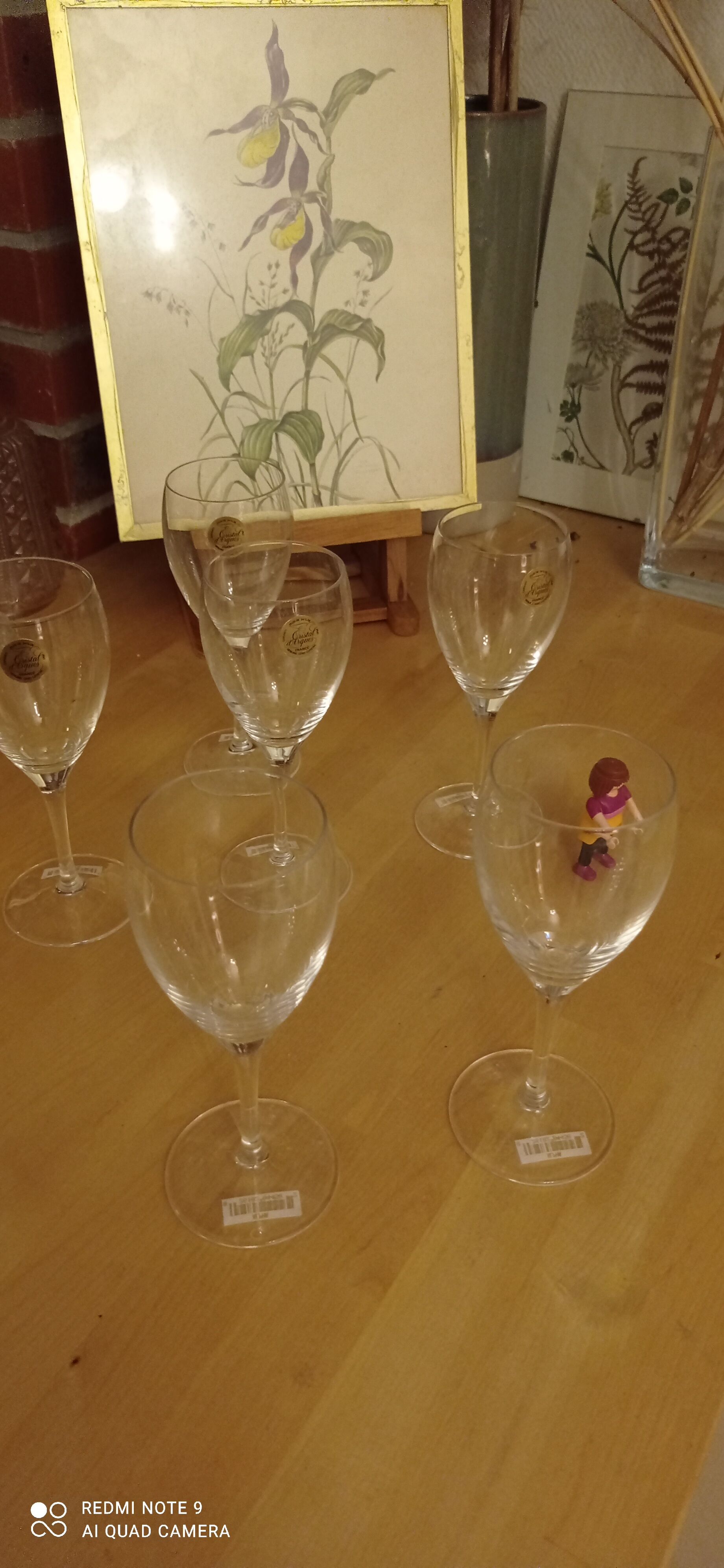 6 crystal wine glasses