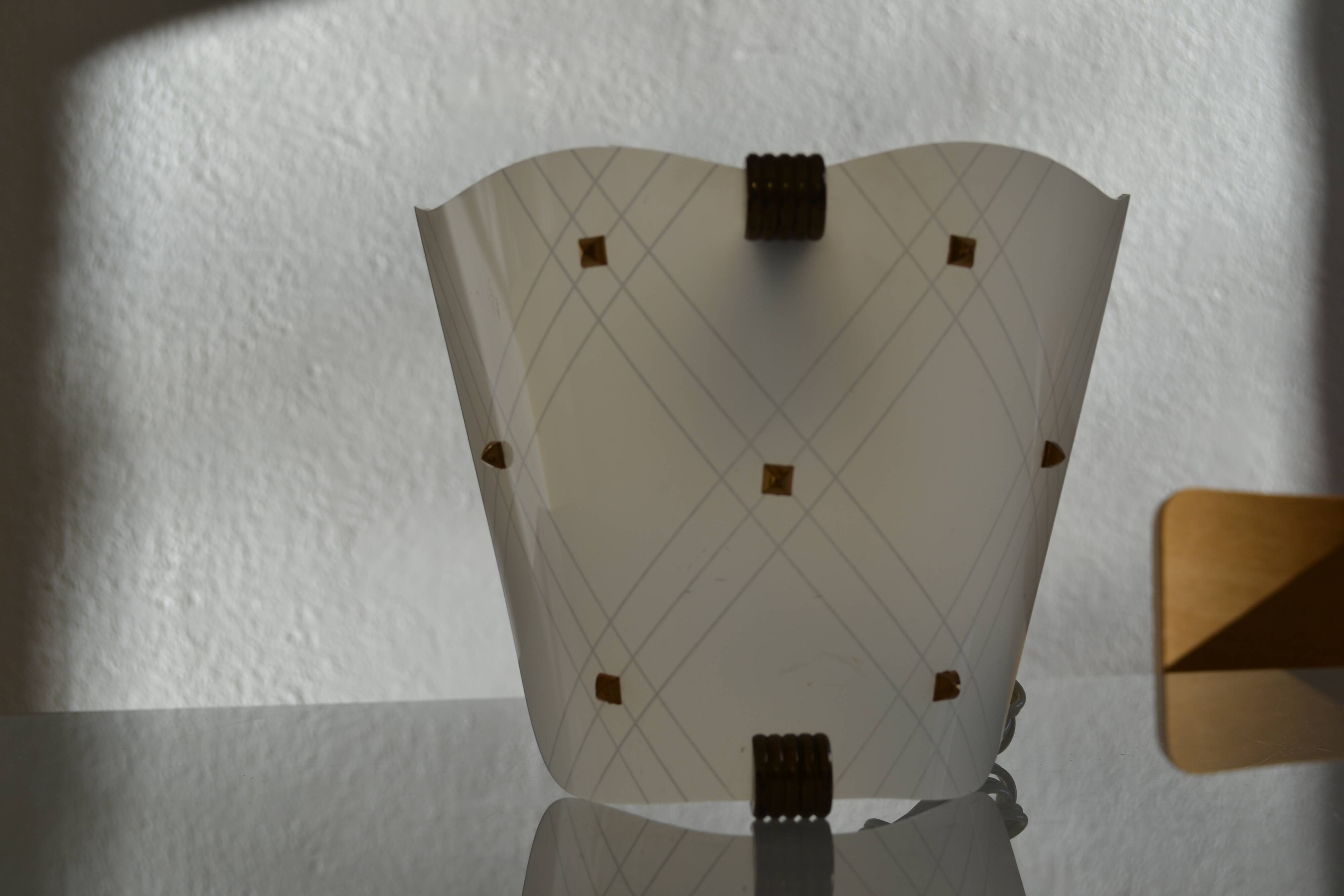Vintage 1950 wall light in perspex and brass