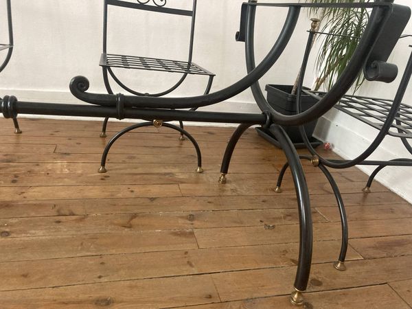 Ensemble table et chaise de fabrication ligne métal en fer forgé plein