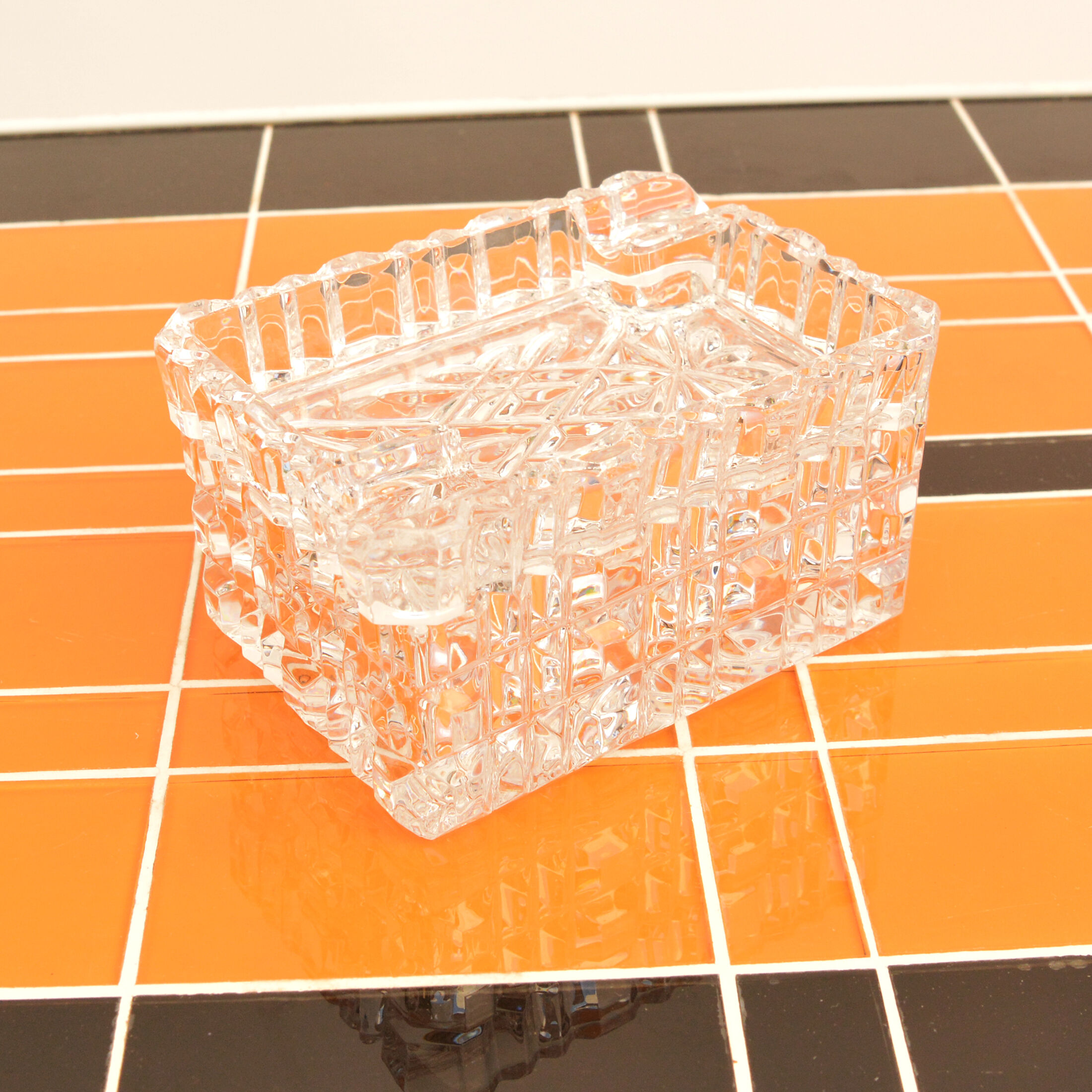 1980s crystal ashtray with cigarette case, Julia Glassworks, Poland
