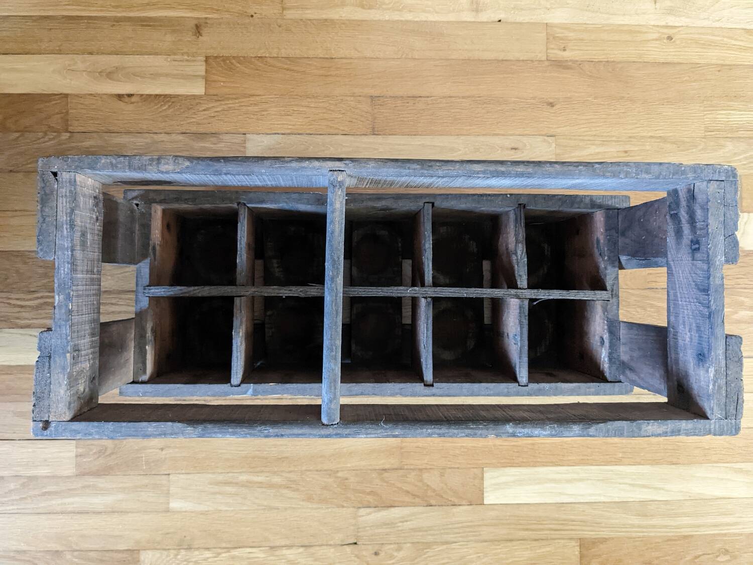 Wooden bottle holder