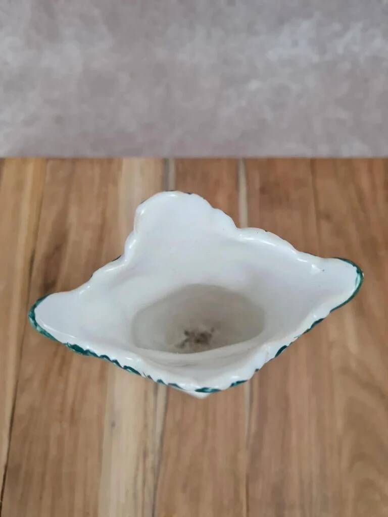 Small earthenware vase signed Figas – hand-painted floral decoration