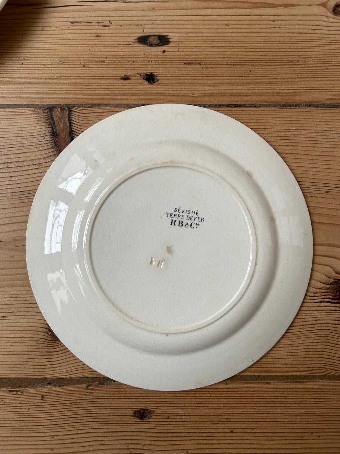 Set of 5 antique flat plates