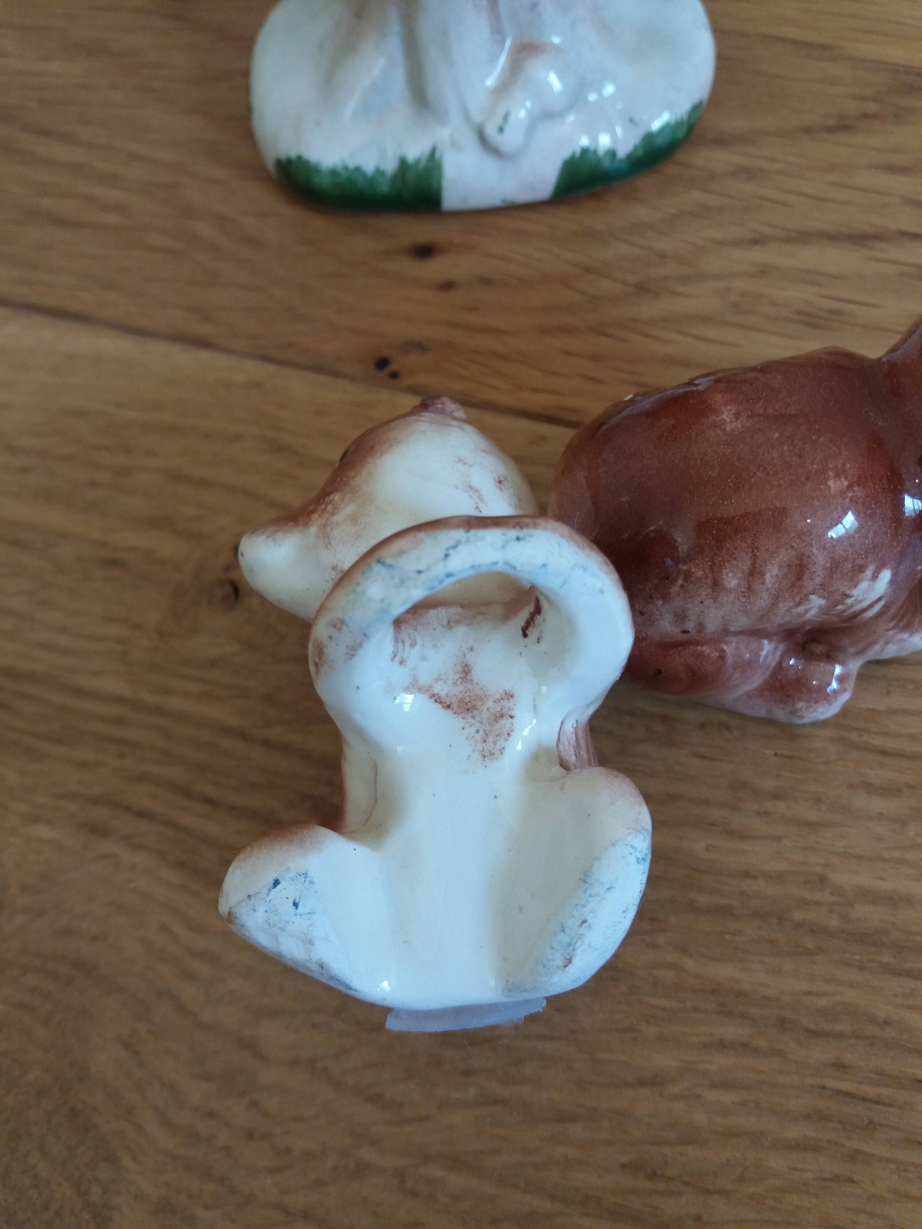 Zoomorphic salt and pepper shaker bears in slip