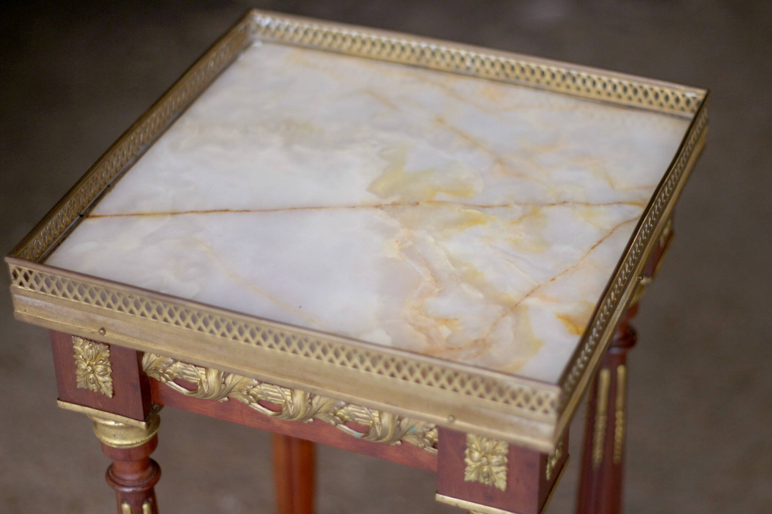 Home / Very finely crafted veneered wooden pedestal. With its marble