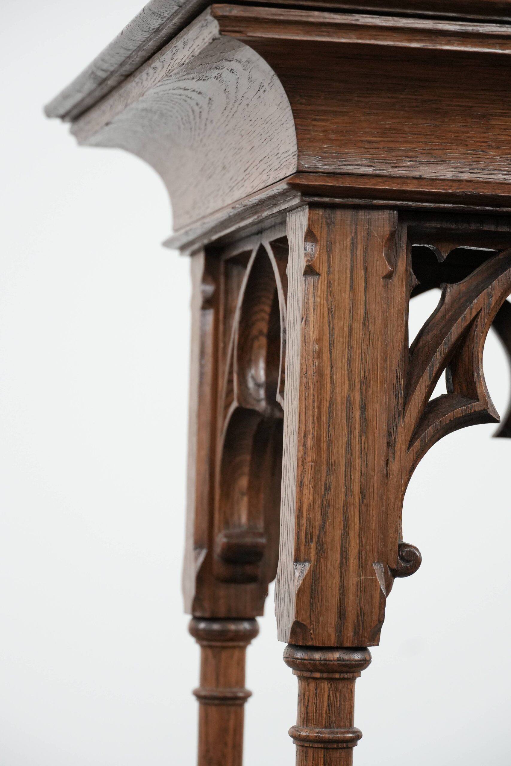 Elegant antique oak side table in Gothic style from the mid-19th century