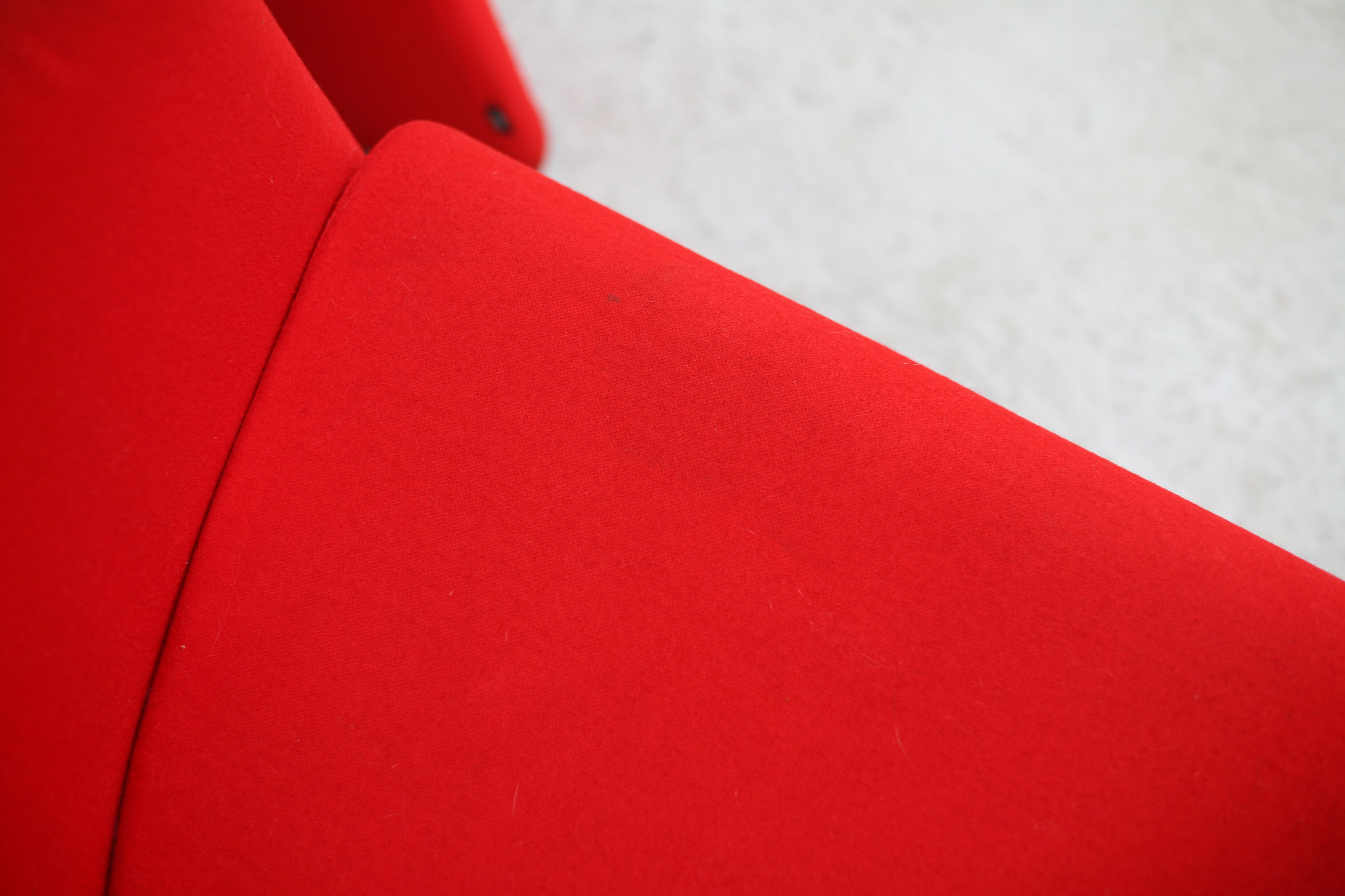 Pair of red Arflex armchairs. Italy, circa 1980