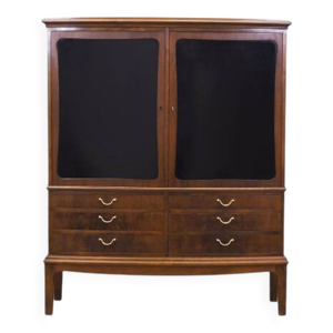 Armoire en noyer, design