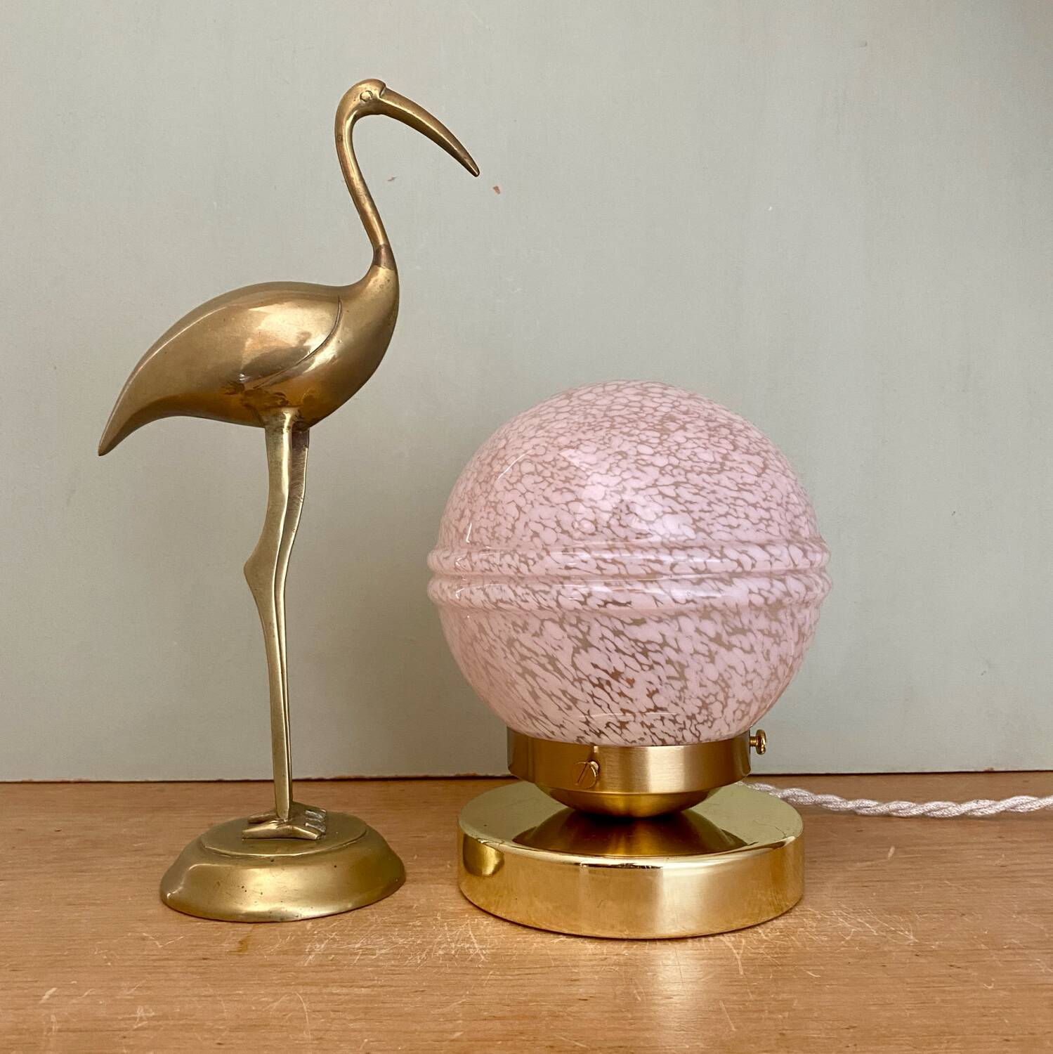 Vintage globe table lamp in pink Clichy glass