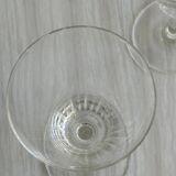 Deux verres à liqueur en cristal ciselé