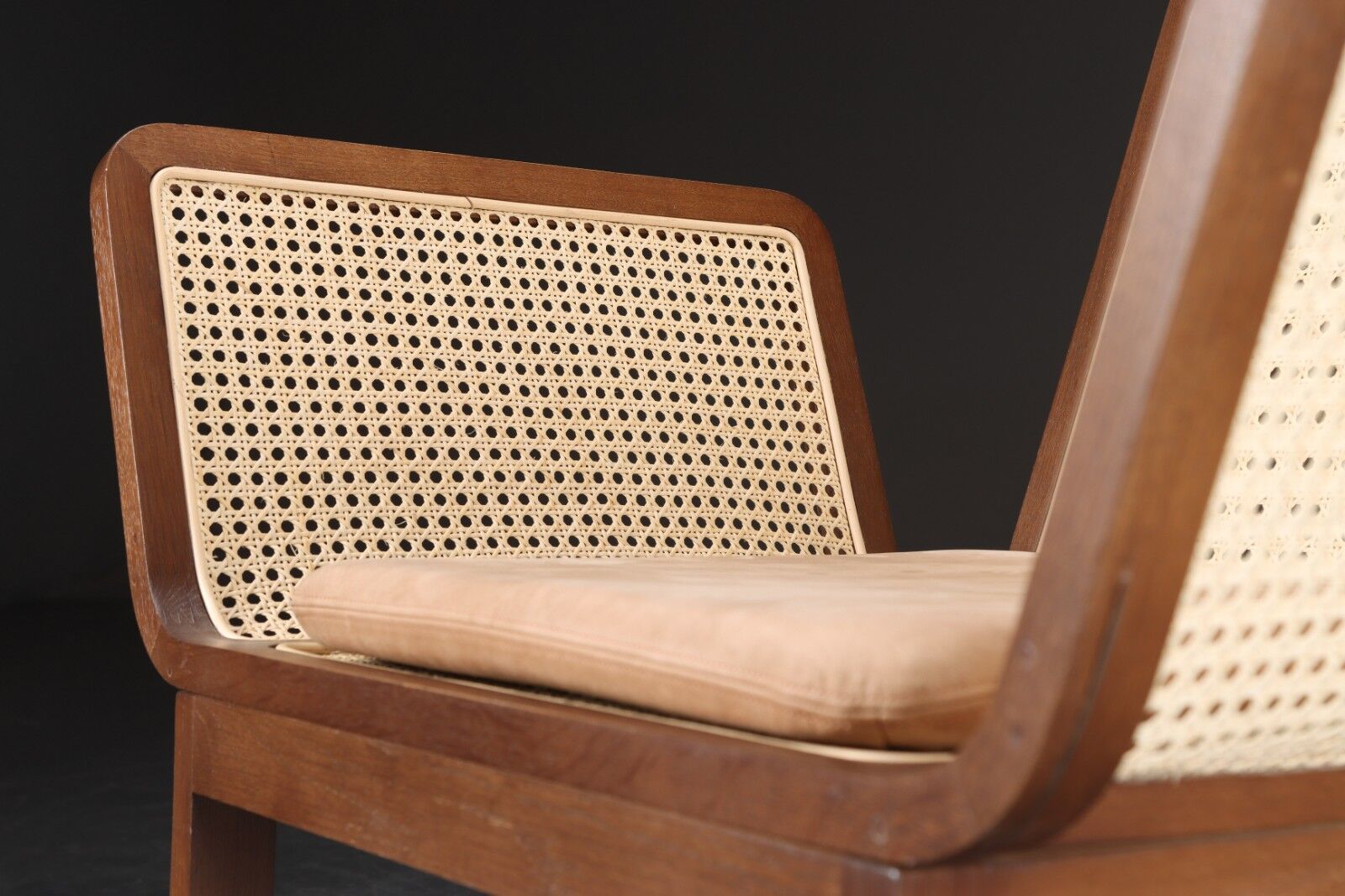 Kristian Sofus Hansen and Tommy Hyldahl for Norr11. Model coffee table chair "The King."