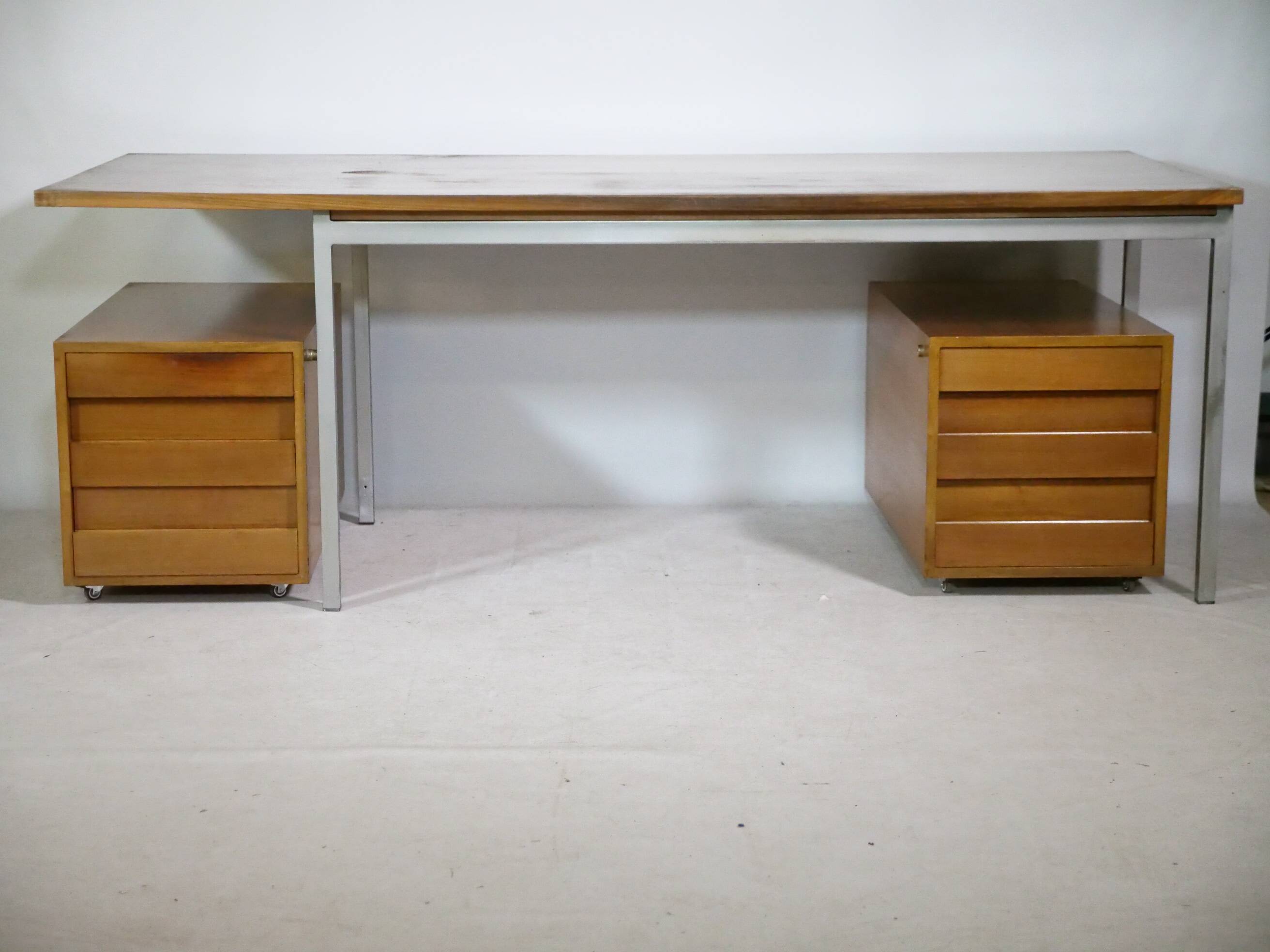 Mid-Century Behr Desk in Walnut with 2 Drawer Containers, Germany, 1970s