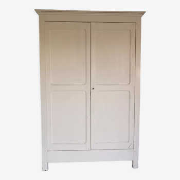 Armoire parisienne