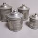 Série d'anciens pot à épices