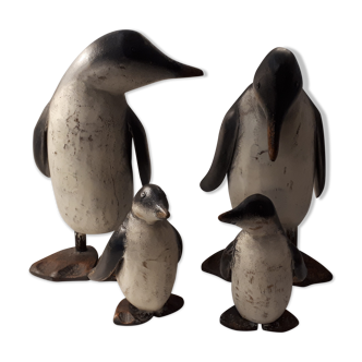 Famille de 4 pingouins en bois art deco