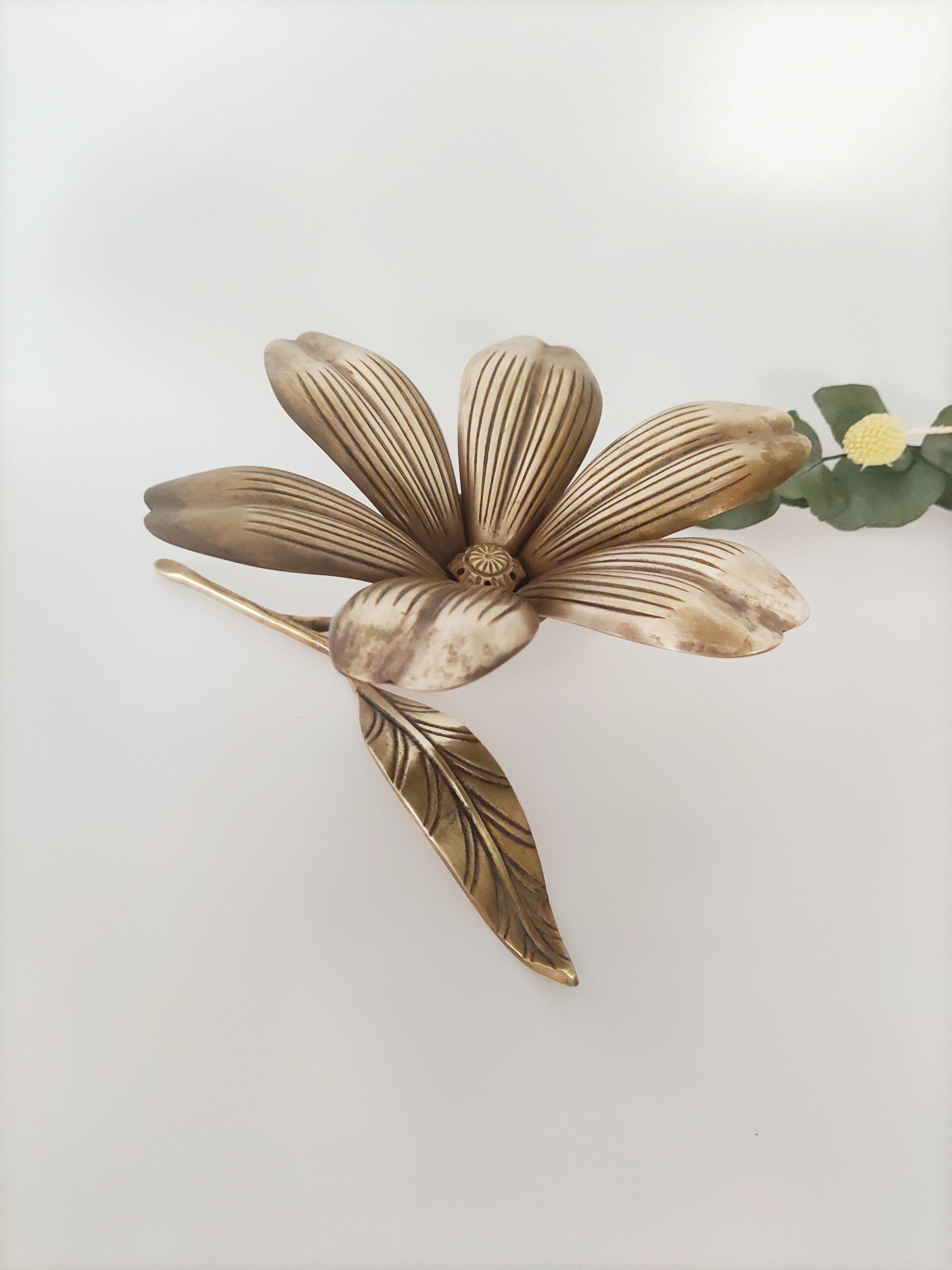 Brass flower ashtray