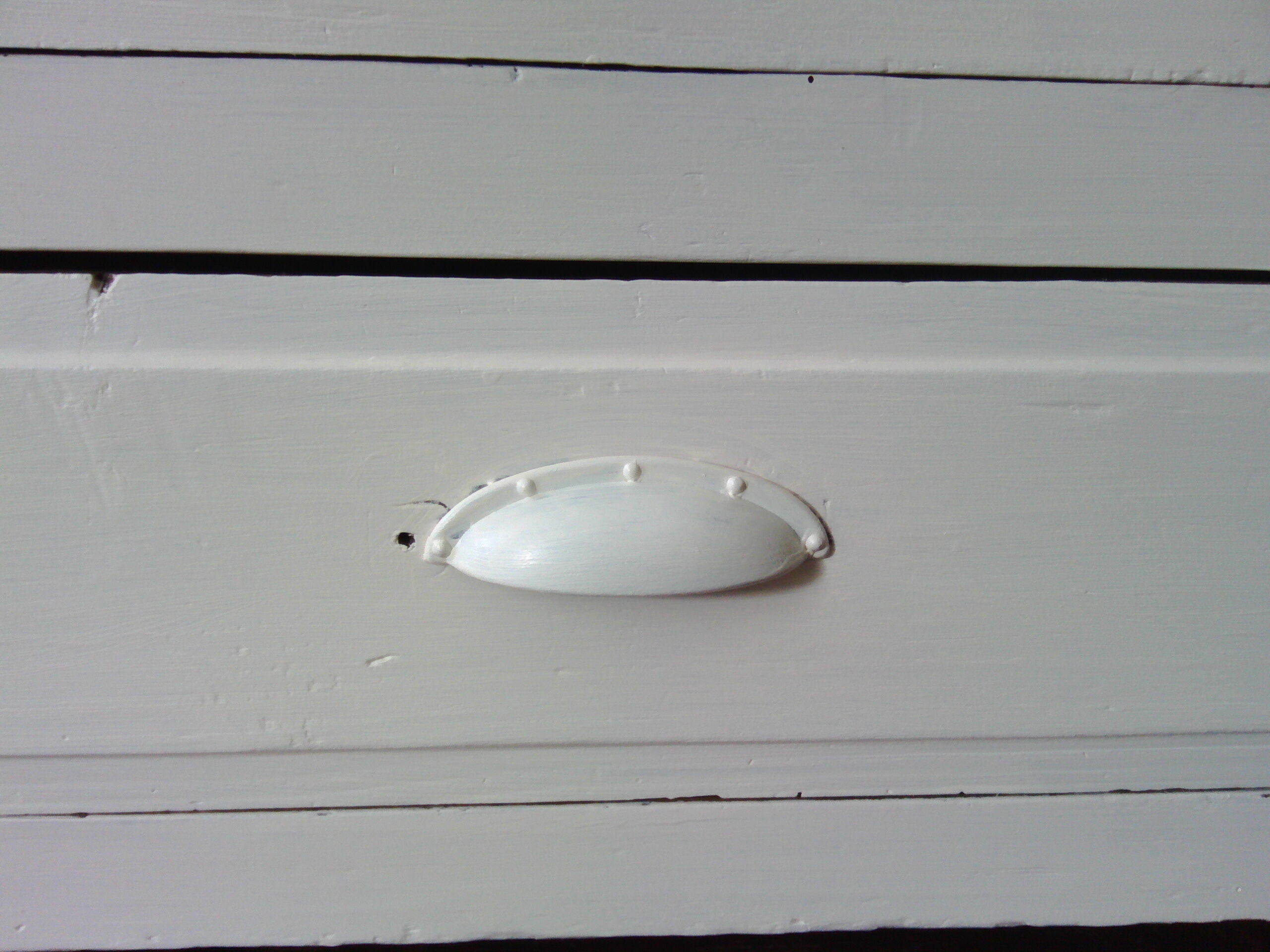 Furniture type confectionery from the 1940s