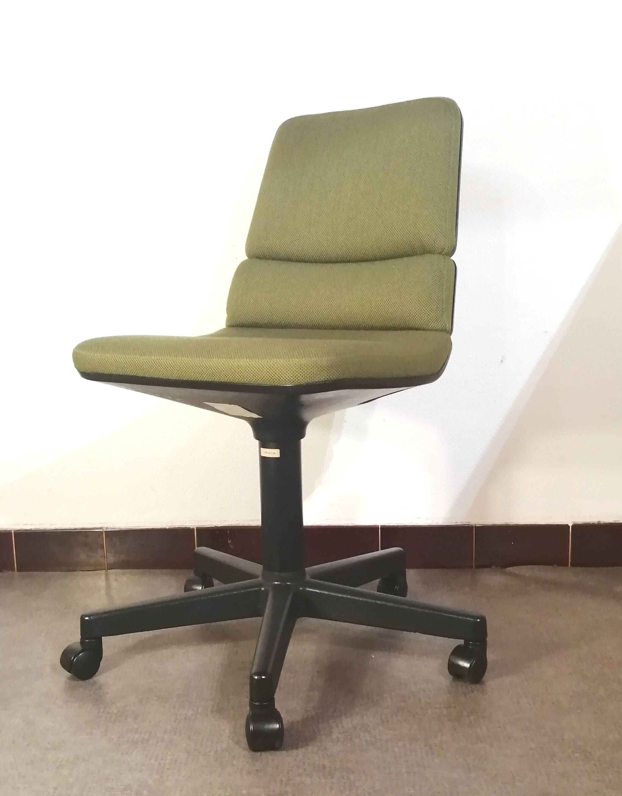 Green designer office armchair model s15 from Martin Stoll vintage 1970.