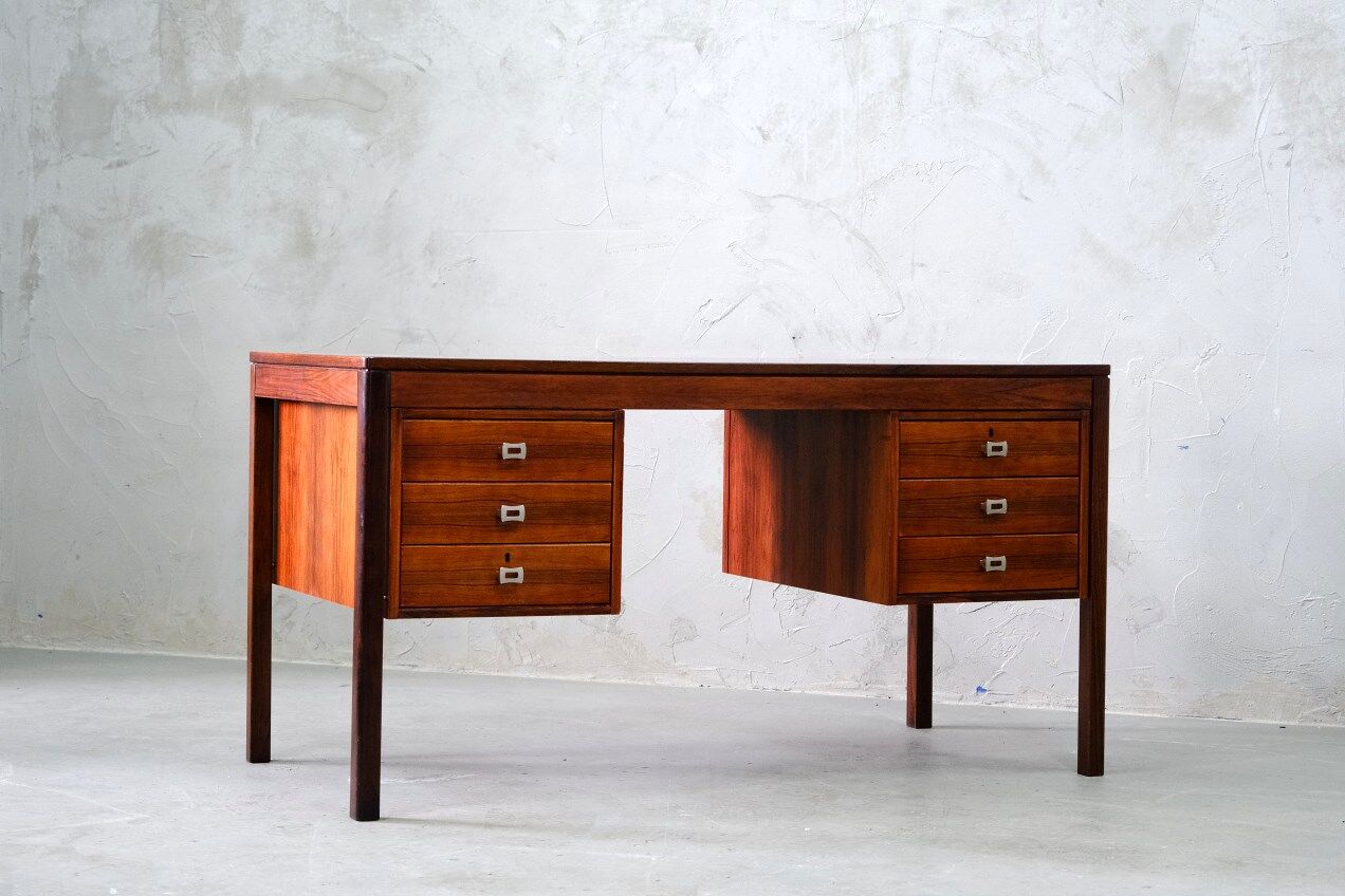 Rosewood Mid Century Desk, Norway 1970's