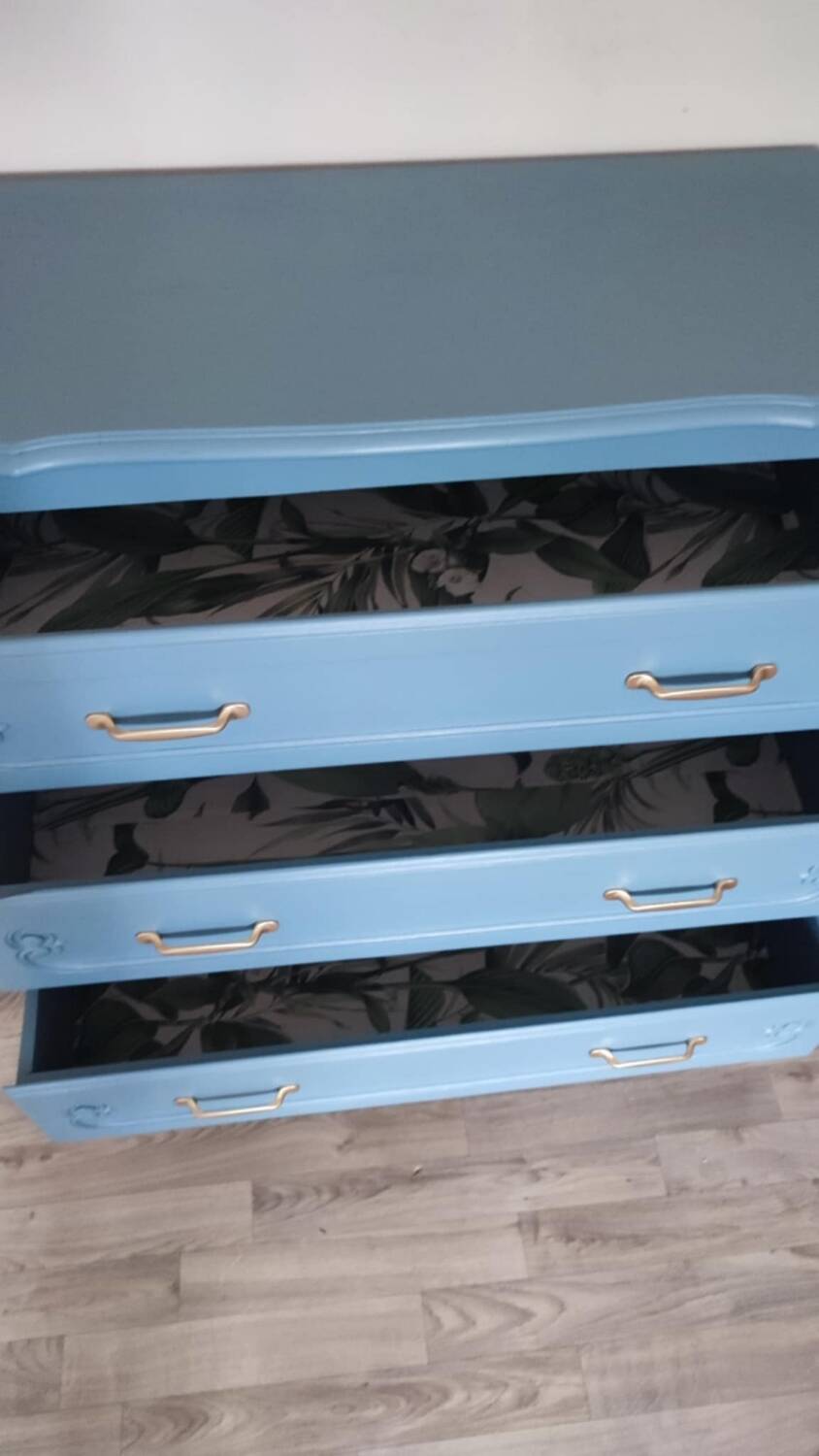 RELOUKEE SOLID WOOD CHEST OF DRAWERS