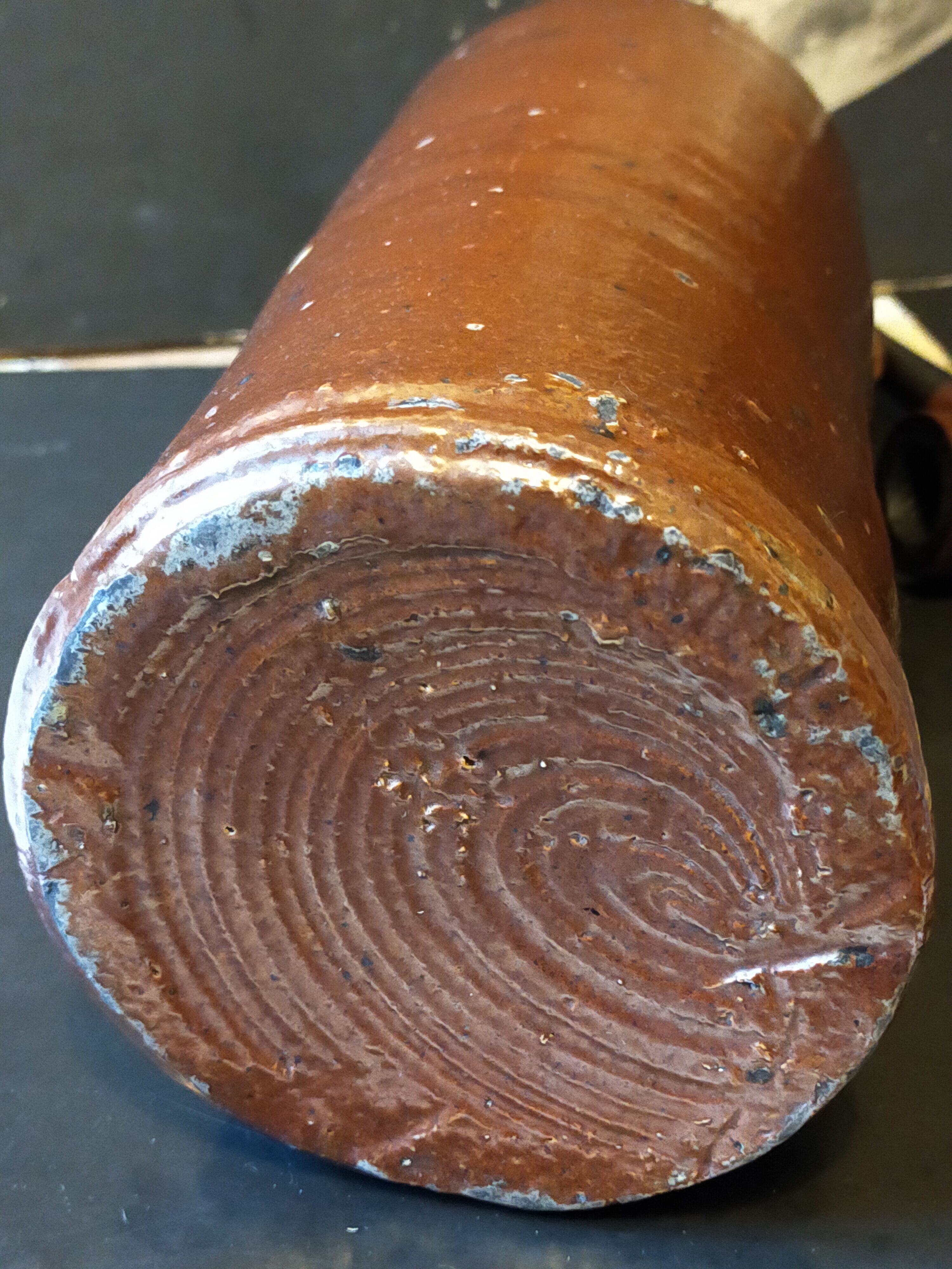 High bottle Art-popular heavy earth enamelled late nineteenth