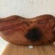Plat en bois en forme de feuille