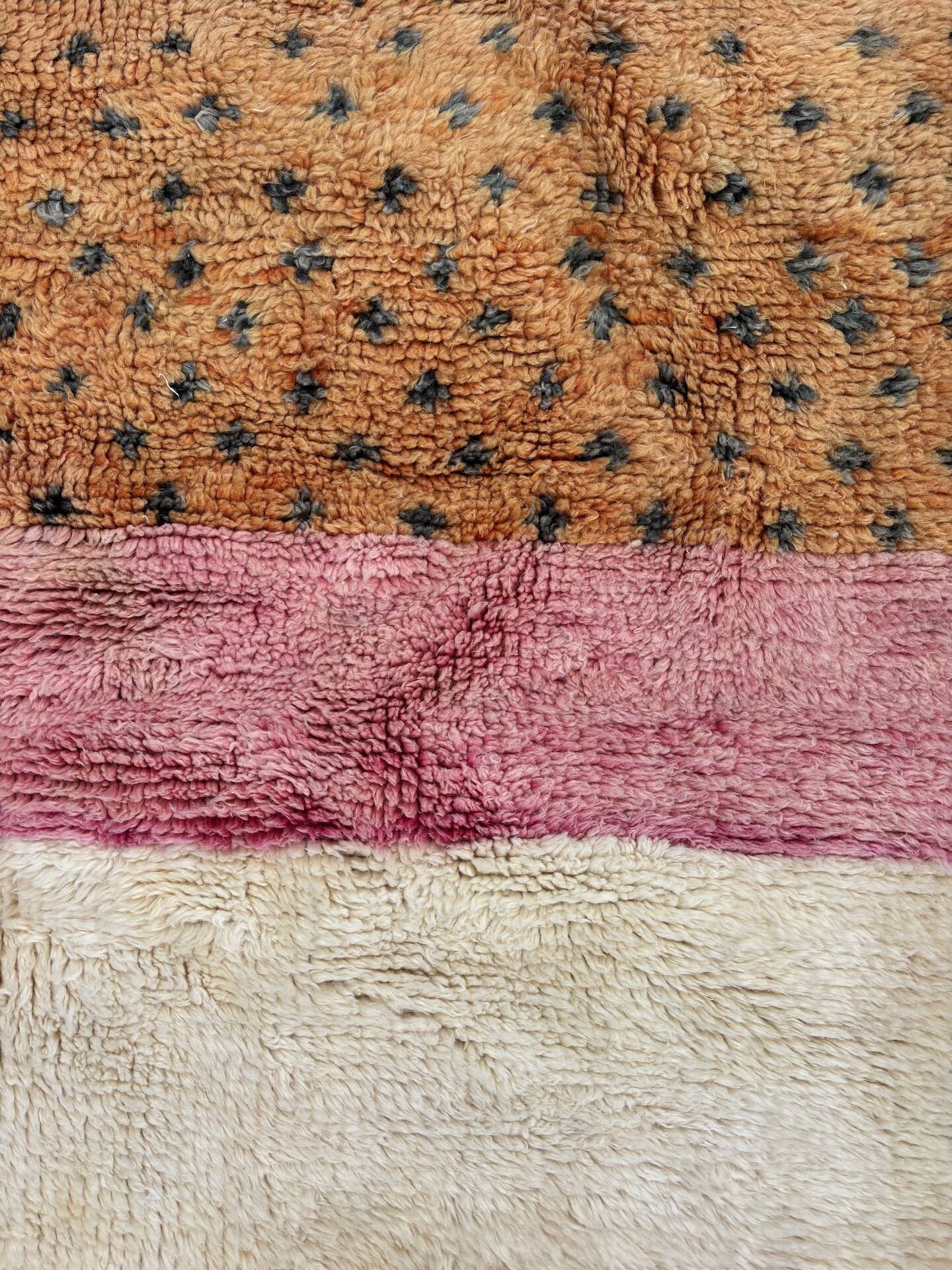 Moroccan Berber rug 210x250 cm – Hand-woven in shaded orange-pink wool