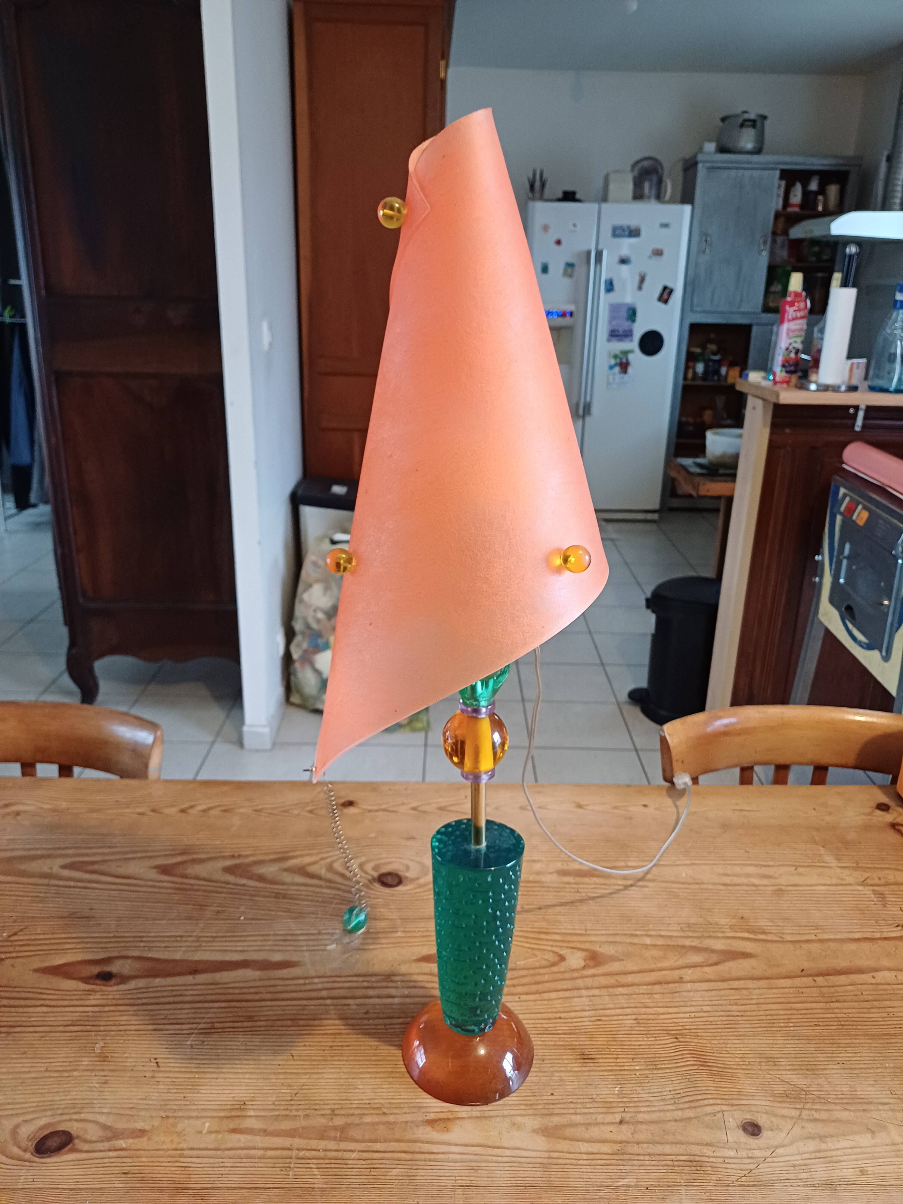 Lampe vintage plastique