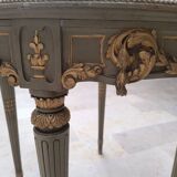 Louis XVI table with carved wood and Carrara marble.