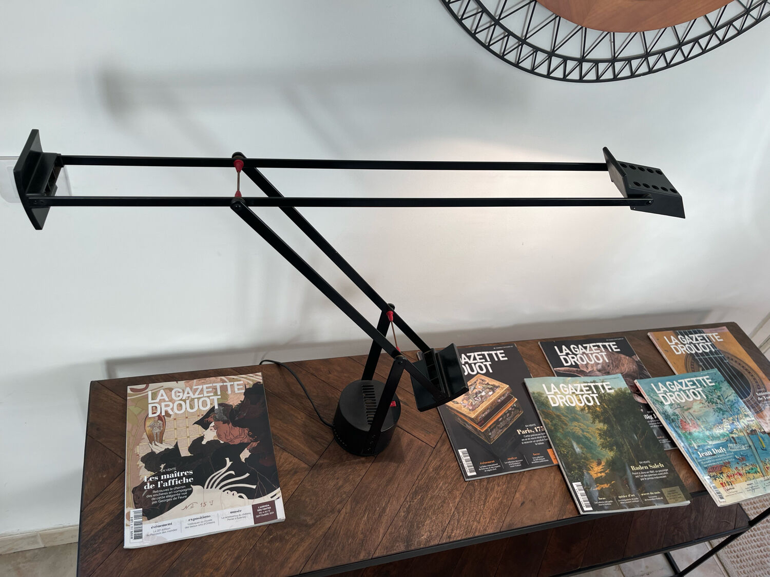 Tizio desk lamp - design Richard Sapper -70's