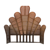 Slinging headboard and curved wood