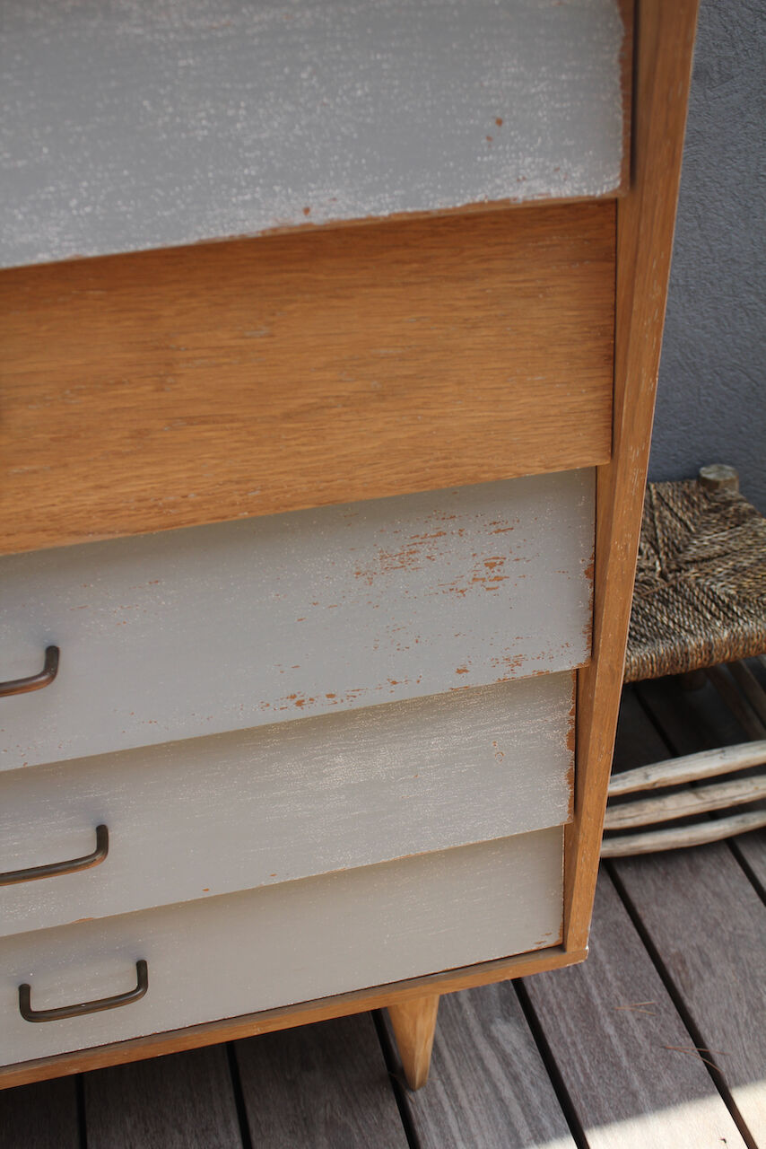 Vintage dresser